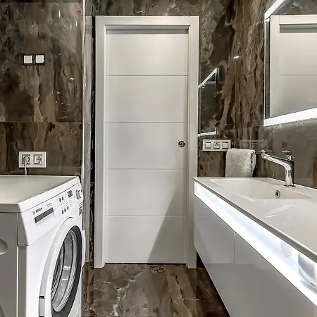 217 Elegant Vina Del Mar Pool View, Parking, Ac