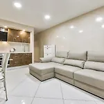 217 Elegant Vina Del Mar Pool View, Parking, Ac Apartment *